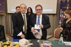 30bae182-47df-49f9-8954-2e411154a107